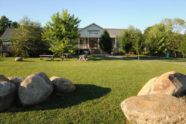 Rappahannock Cellars Front Lawn. 2015